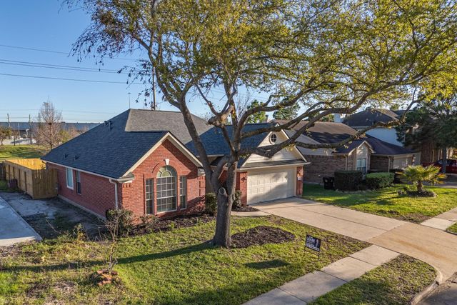 5519 Imperial Grove Drive, Houston, TX 77066