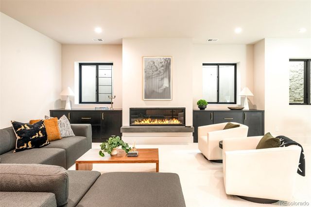 404 Kearney Street, Denver, CO 80220