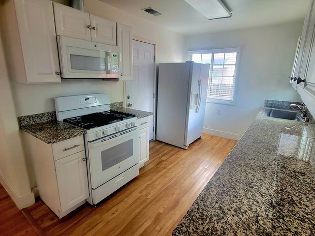 64 Clark Ave, Yuba City, CA 95991