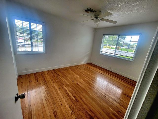 64 Clark Ave, Yuba City, CA 95991