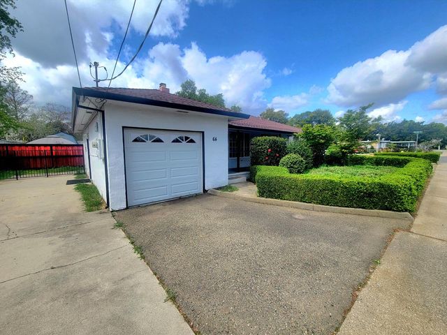 64 Clark Ave, Yuba City, CA 95991