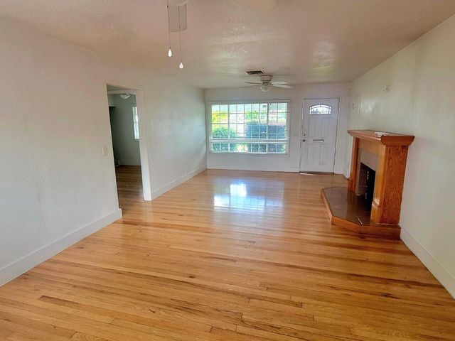 64 Clark Ave, Yuba City, CA 95991