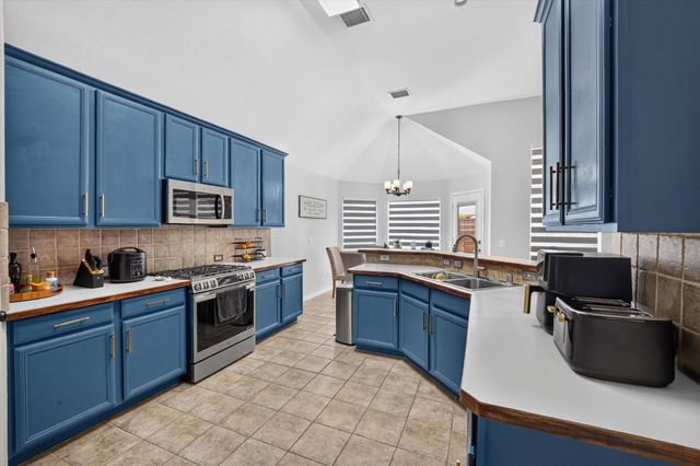 9906 Ashmont Drive, Frisco, TX 75035