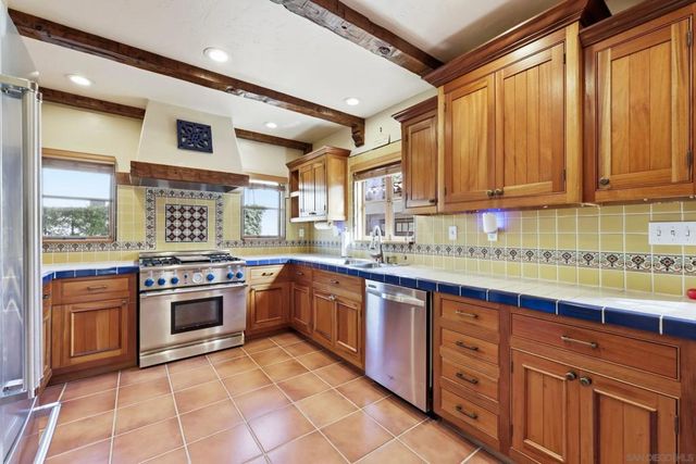 3111 Dumas, San Diego, CA 92106