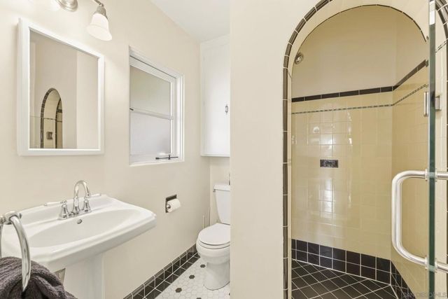 3111 Dumas, San Diego, CA 92106