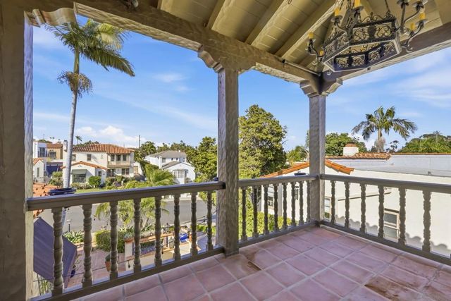 3111 Dumas, San Diego, CA 92106
