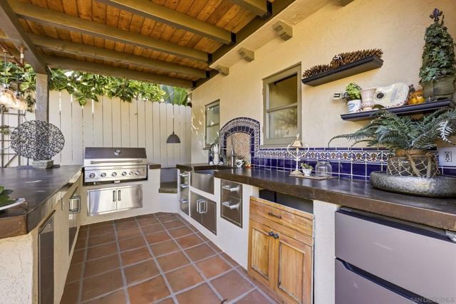 3111 Dumas, San Diego, CA 92106