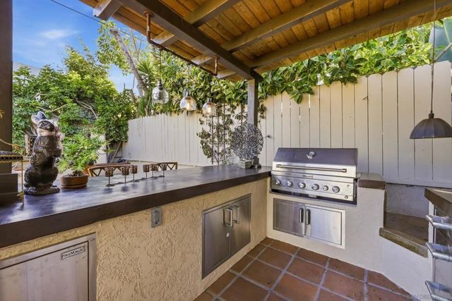 3111 Dumas, San Diego, CA 92106