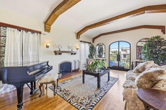 3111 Dumas, San Diego, CA 92106