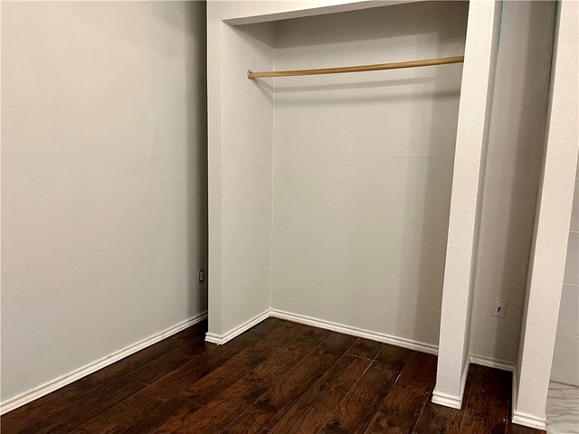 2525 Avenue B, Ingleside, TX 78362