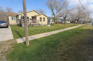 2525 Avenue B, Ingleside, TX 78362