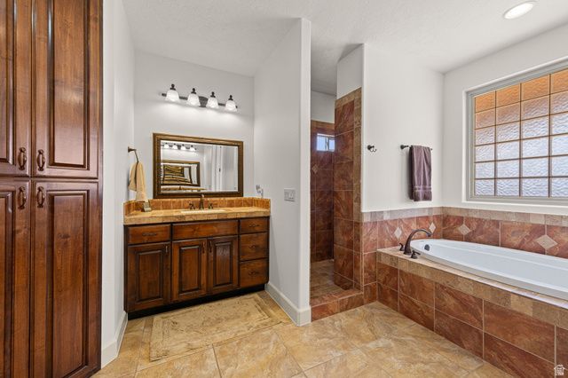 1383 N CANYON TRAILS DR, Dammeron Valley, UT 84783