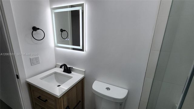 300 74th Street 14, Miami Beach, FL 33141