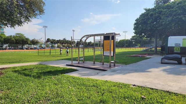 300 74th Street 14, Miami Beach, FL 33141