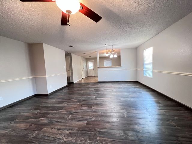 5513 Wiltshire Drive, Fort Worth, TX 76135