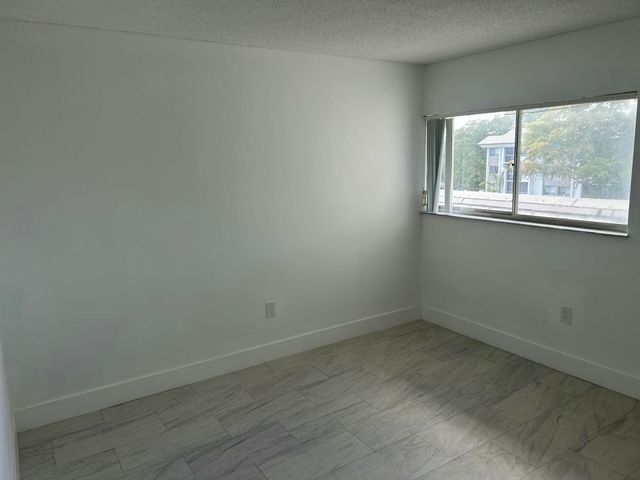 701 N Pine Island Road 304, Plantation, FL 33324
