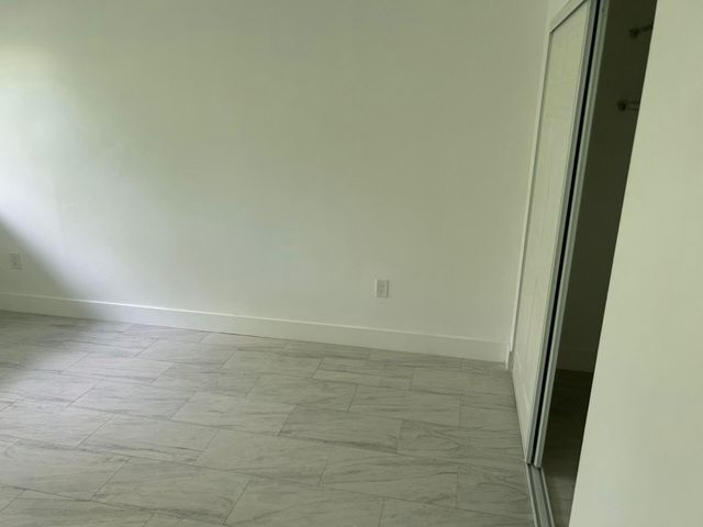 701 N Pine Island Road 304, Plantation, FL 33324