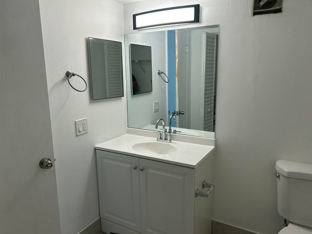 701 N Pine Island Road 304, Plantation, FL 33324
