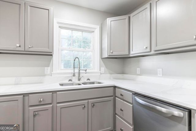 96 Ravenwood Way, Warner Robins, GA 31093