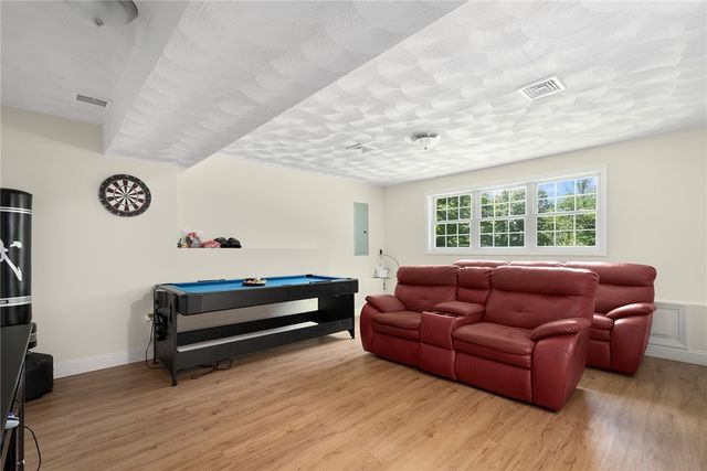 15 Birch Road, Cumberland, RI 02864