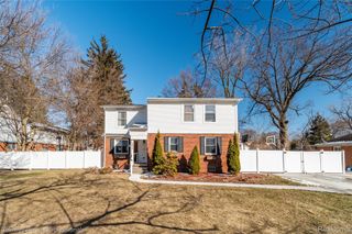 20978 Stahelin Road, Southfield, MI 48075