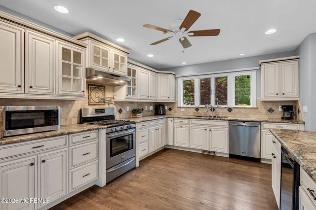35 Norman Lane, Old Bridge, NJ 08857