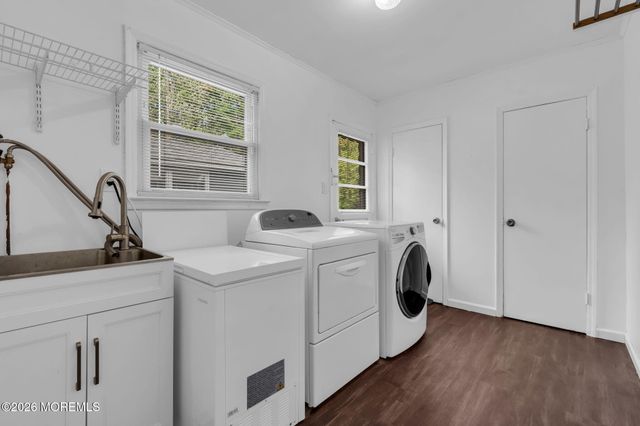 35 Norman Lane, Old Bridge, NJ 08857