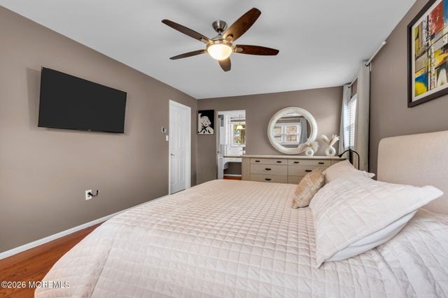 35 Norman Lane, Old Bridge, NJ 08857