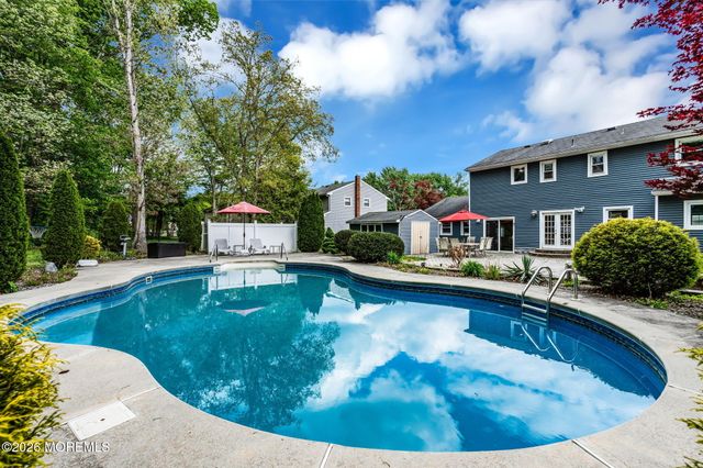 35 Norman Lane, Old Bridge, NJ 08857