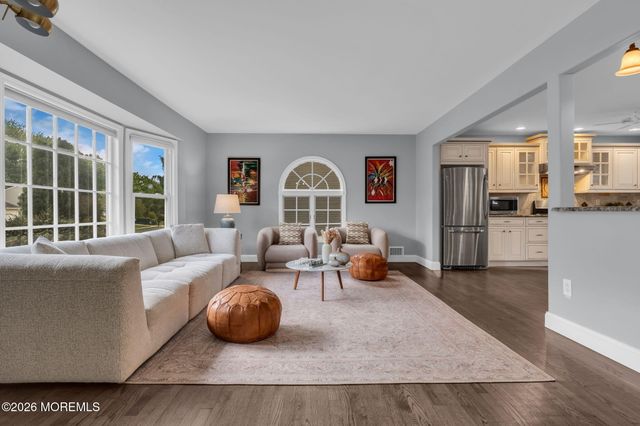 35 Norman Lane, Old Bridge, NJ 08857