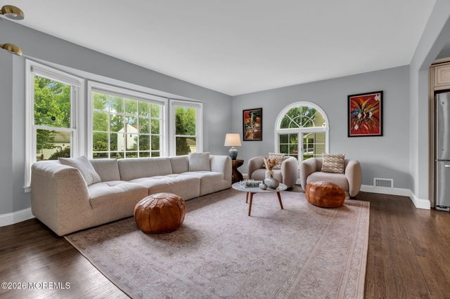 35 Norman Lane, Old Bridge, NJ 08857