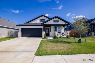 205 Flint Rock Ct, Victoria, TX 77904