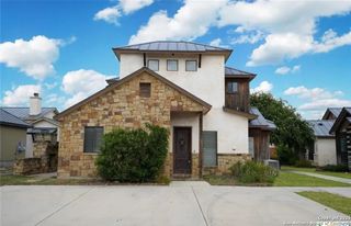 1752 Gruene Vineyard Crossing, New Braunfels, TX 78130