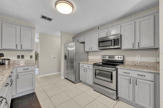 1852 VALE DRIVE, Clermont, FL 34711