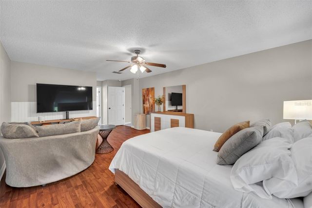 1852 VALE DRIVE, Clermont, FL 34711