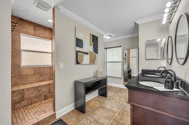 1852 VALE DRIVE, Clermont, FL 34711