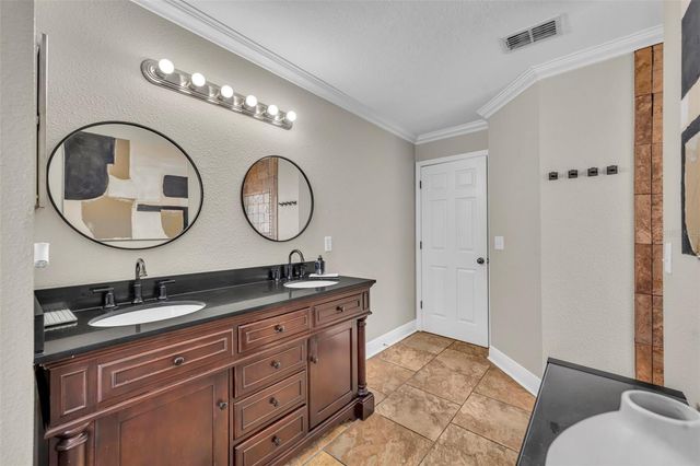 1852 VALE DRIVE, Clermont, FL 34711