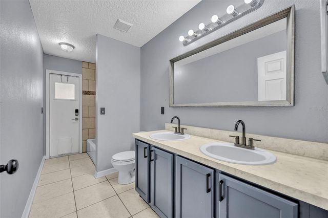 1852 VALE DRIVE, Clermont, FL 34711
