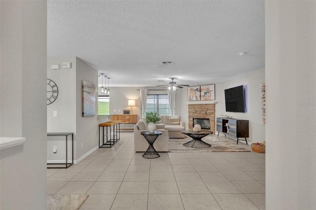 1852 VALE DRIVE, Clermont, FL 34711