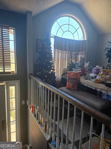 121 Bombay Lane, Grantville, GA 30220