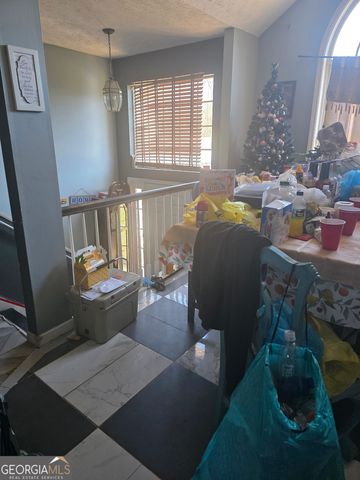 121 Bombay Lane, Grantville, GA 30220