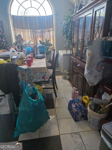 121 Bombay Lane, Grantville, GA 30220