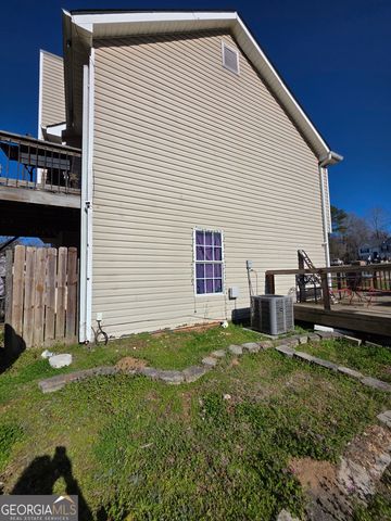 121 Bombay Lane, Grantville, GA 30220