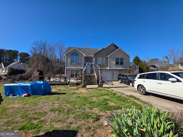 121 Bombay Lane, Grantville, GA 30220