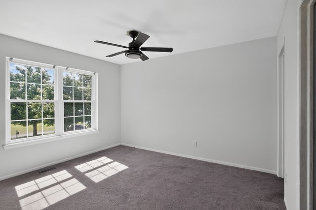 440 Newport Circle, Oswego, IL 60543