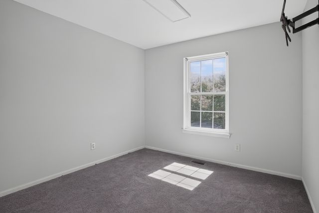 440 Newport Circle, Oswego, IL 60543