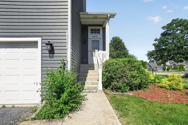 440 Newport Circle, Oswego, IL 60543