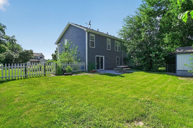 440 Newport Circle, Oswego, IL 60543