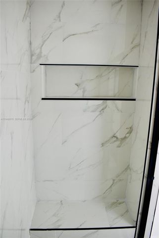 2280 SW 43rd Ave 2, Fort Lauderdale, FL 33317