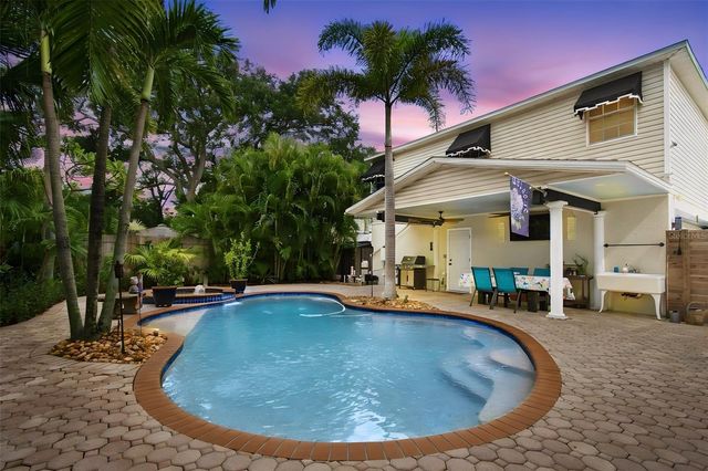 786 59TH AVENUE NE, St Petersburg, FL 33703